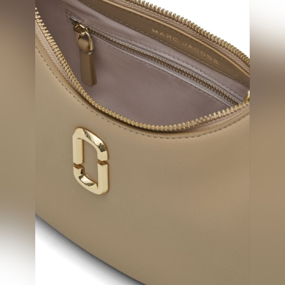 The J Marc Curve Shoulder Bag - Picture 13 of 15